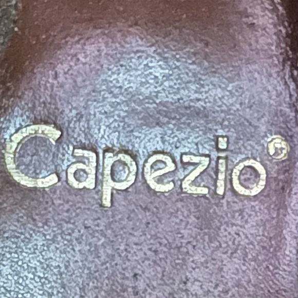 CAPEZIO Cute 80’s Brown Leather Cowboy Boots Embroidered Stitching. 8 1/2 USA!!! - Picture 11 of 14